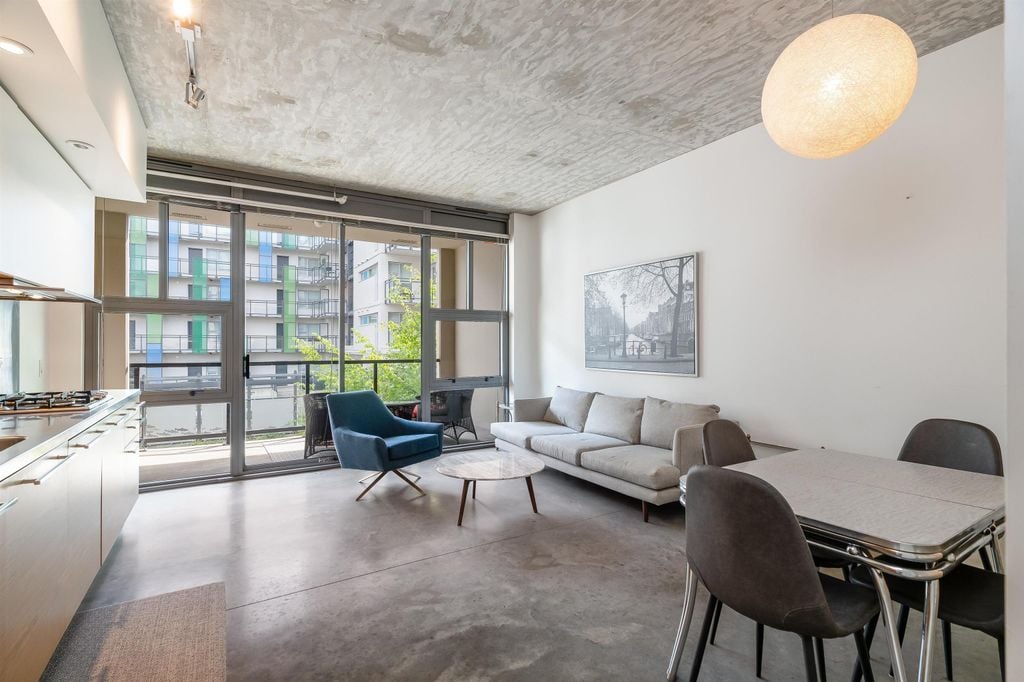 388 W 1st Ave, #206