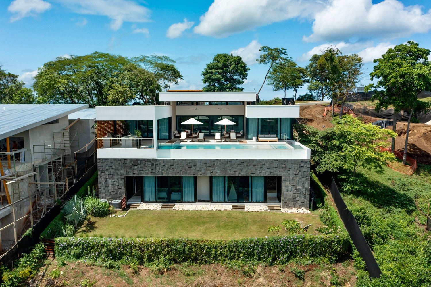 Casa Camino 93 | Luxury Ocean View Estate with Infinity Saltwater Pool in Las Ventanas de Playa Grande