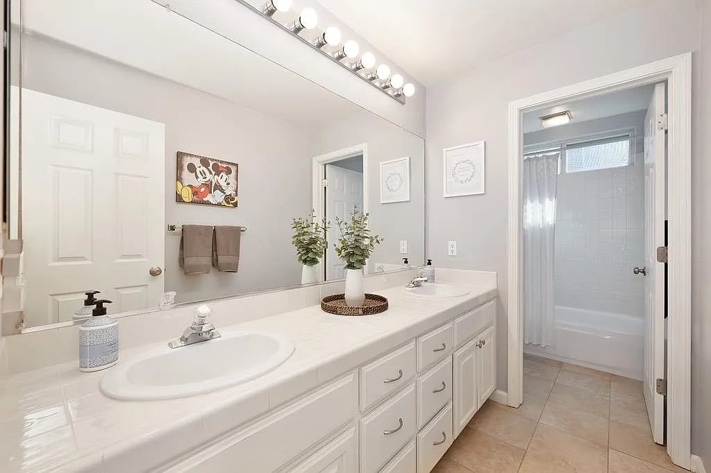 4622 Nassau Ct