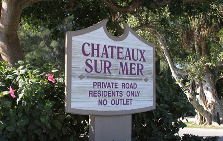 Chateaux Sur Mer