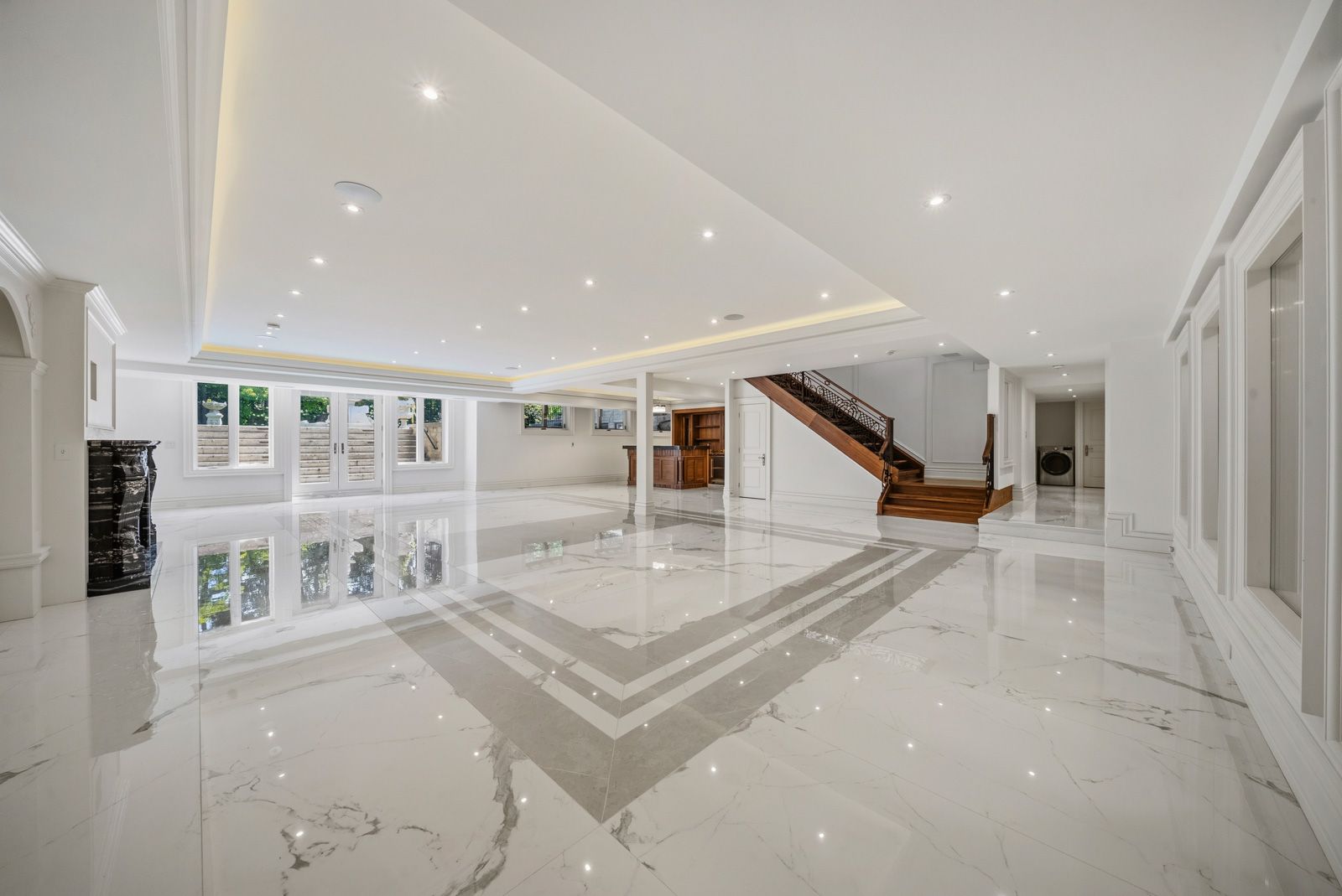 Grand Palatial Newly Completed