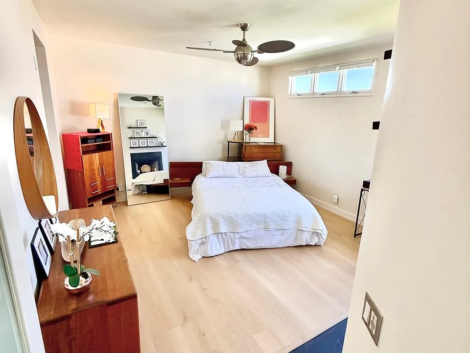 Bright & Breezy Santa Monica Condo Just Blocks from the Beach