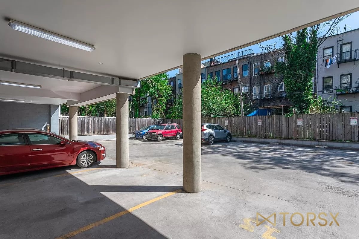 286 Stanhope Street #5C