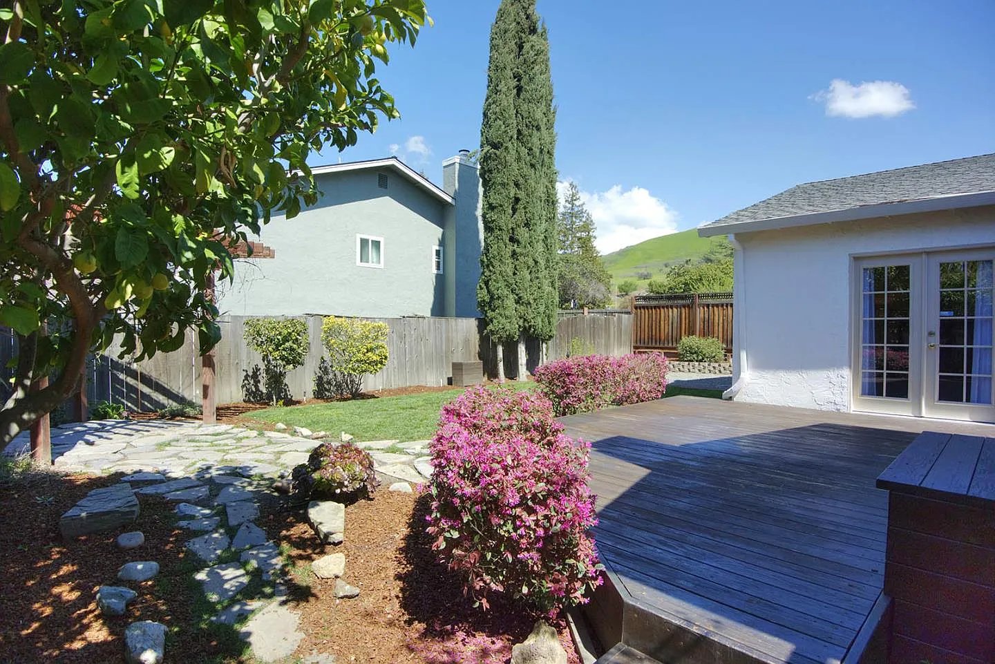 2127 Sepulveda Ave
