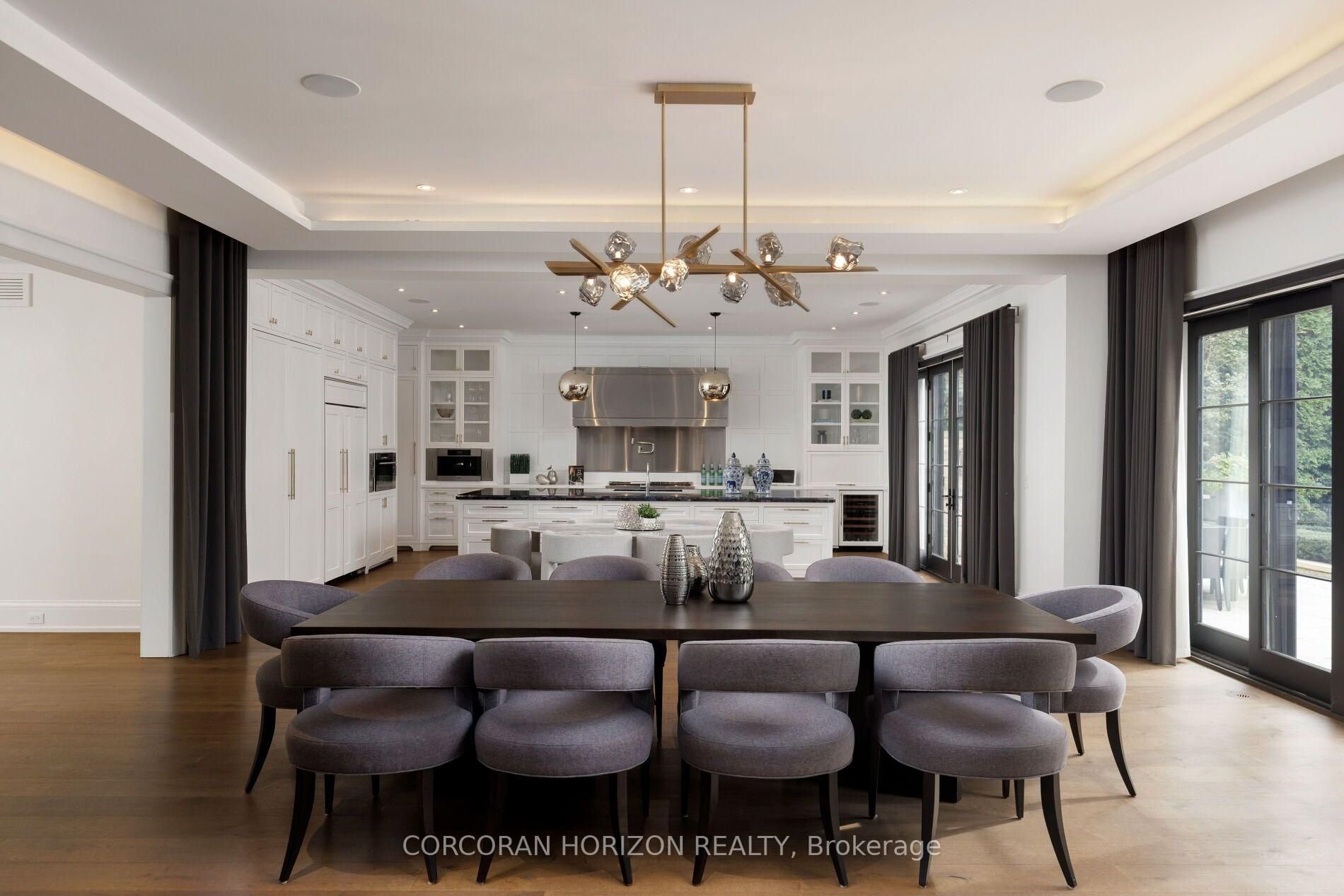 HOGGS HOLLOW CROWN ESTATE