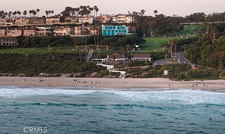 71 Ritz Cove