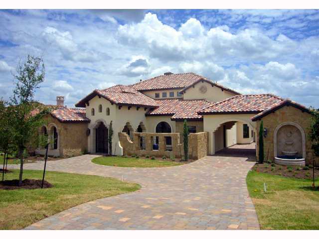 512 Golden Bear Dr
