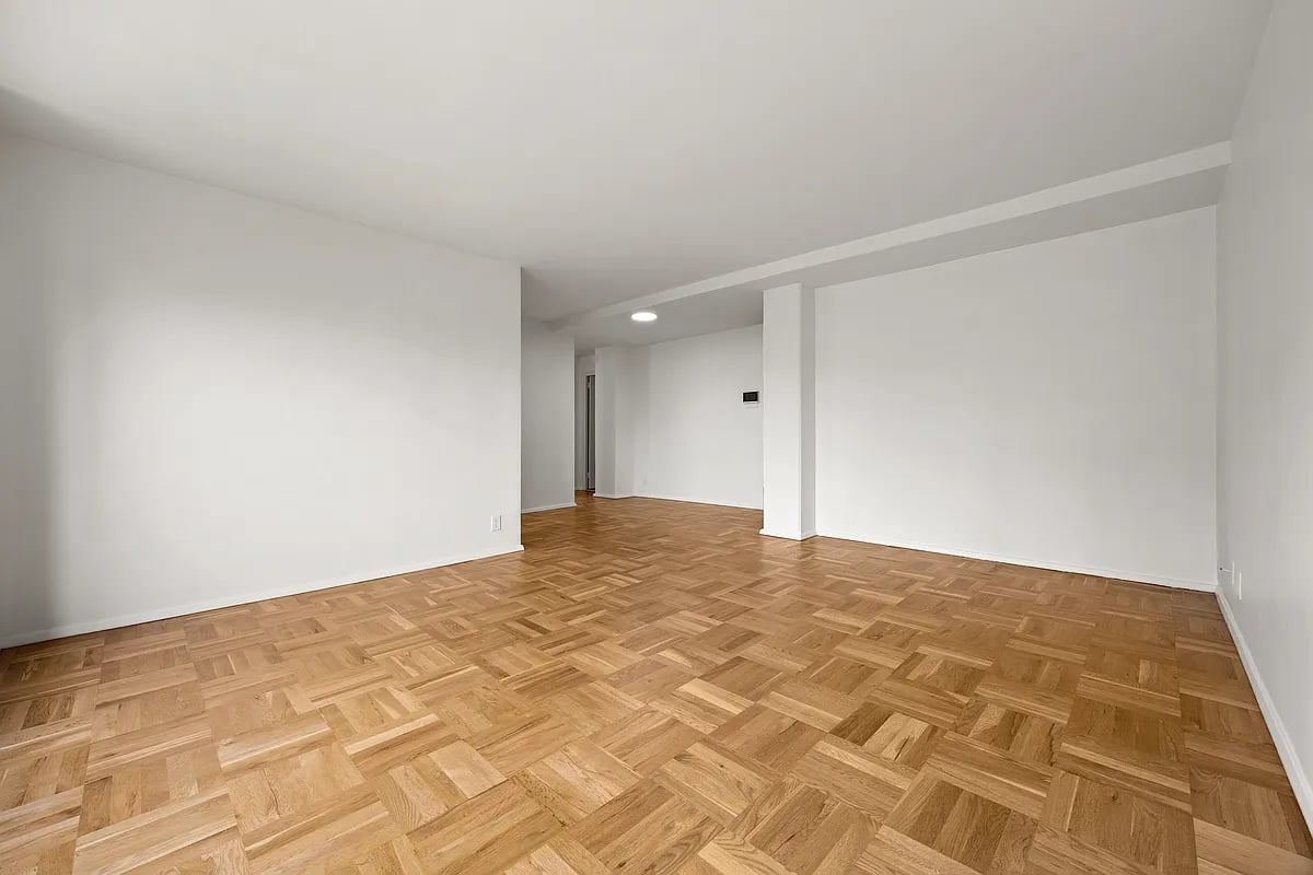 21-66 33rd Road Unit: 12B