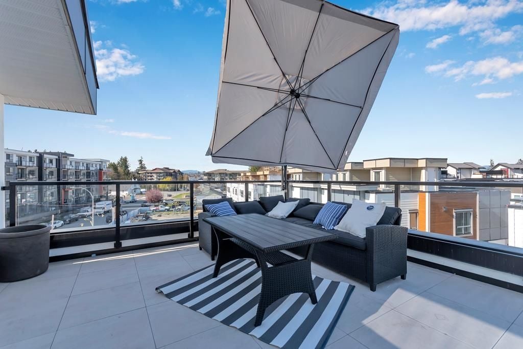 5476 Brydon Crescent, #4