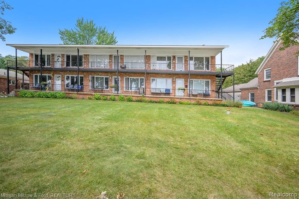 5375 Cooley Lake Road