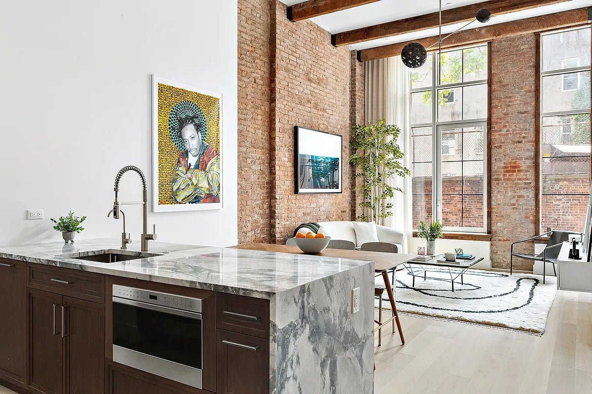61 Rivington St #2A