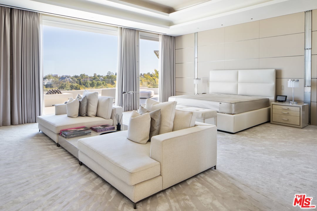 Spectacular Modern Masterpiece by Richard Landry