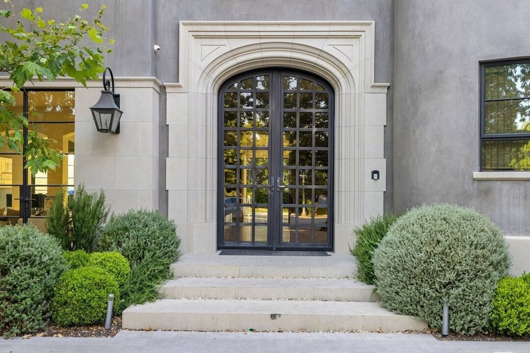 Stone Ridge Ln, 90077