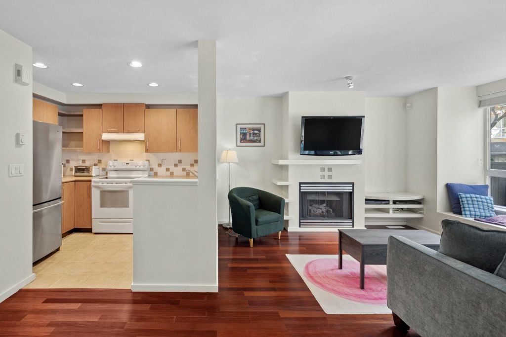 7408 Magnolia Terr