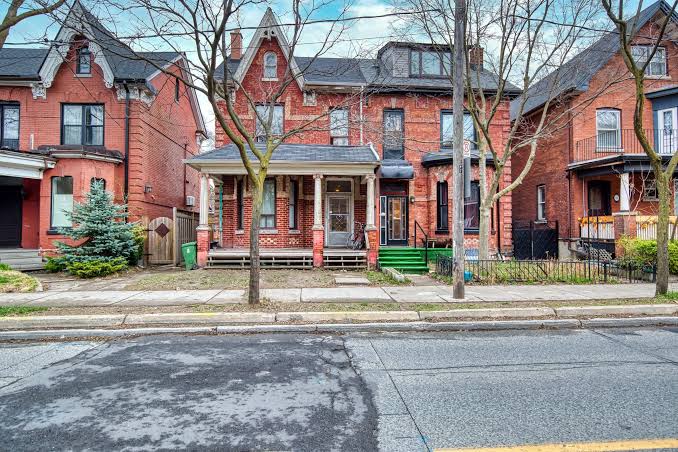 19 Lansdowne Ave