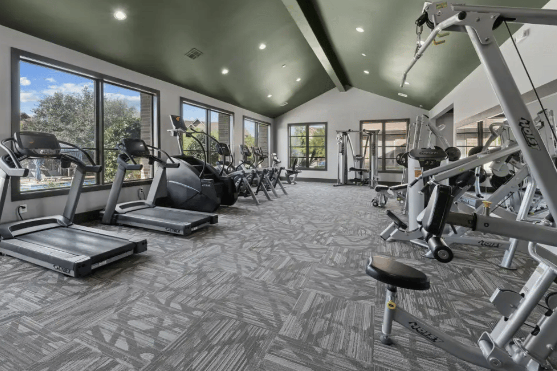 UP TO 6 WEEKS FREE & 0 DEPOSIT