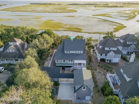 82 Turks Head Ct