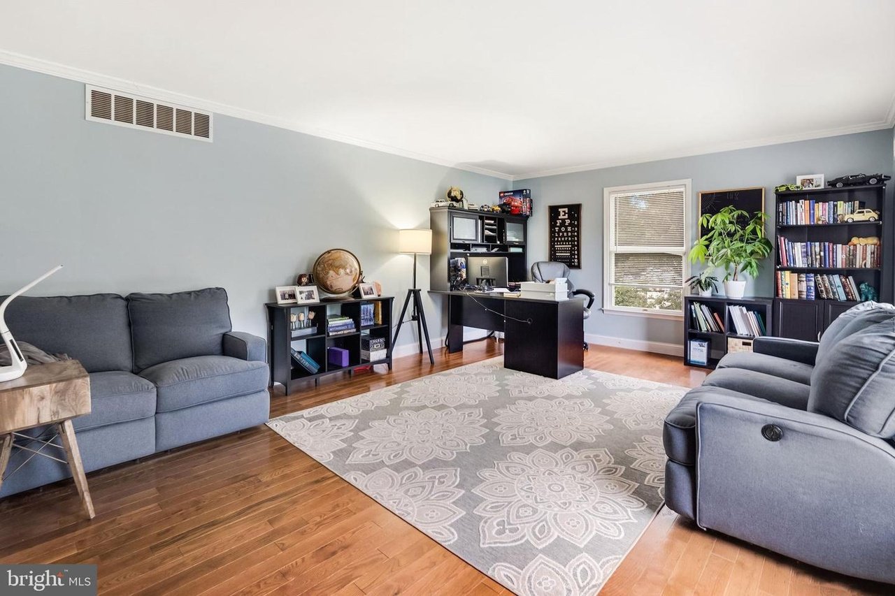 6 Kari Ct
