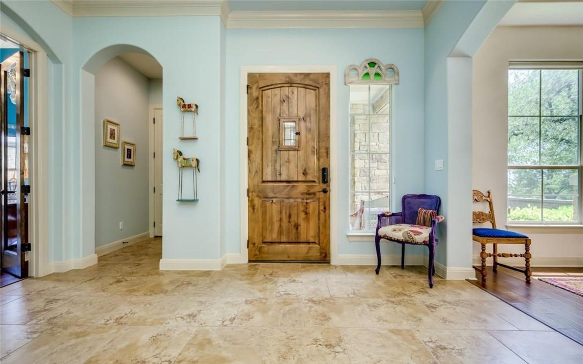 323 Naples Ln