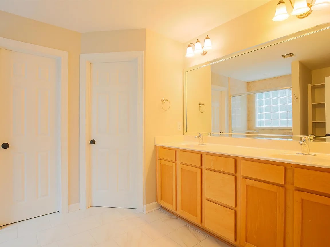 3305 Neuse Crossing Dr