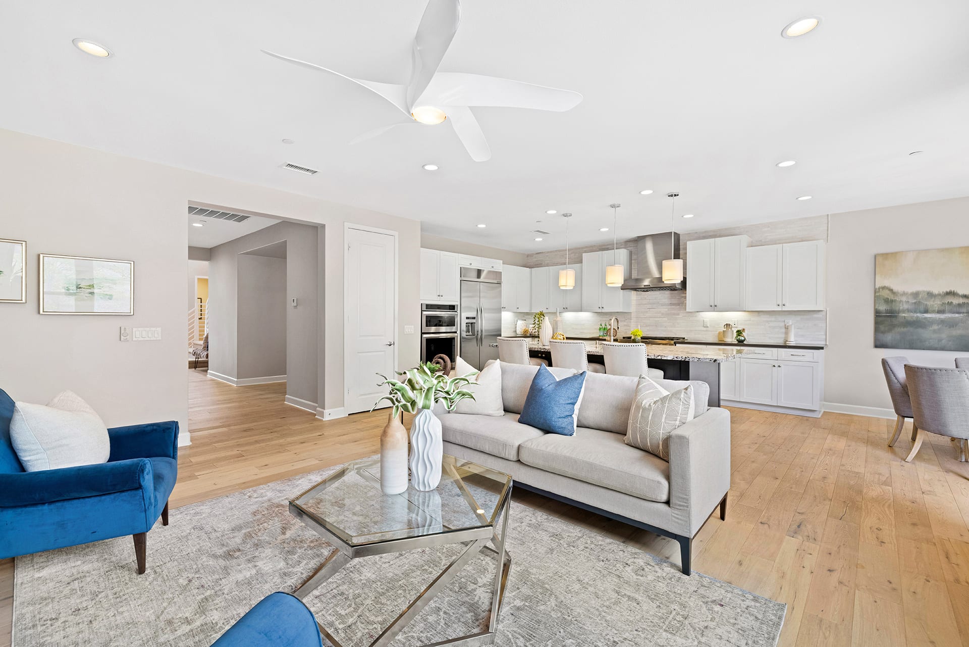 2773 Alamitos 