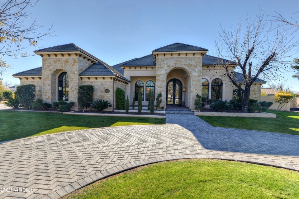 20313 E VIA DE ARBOLES