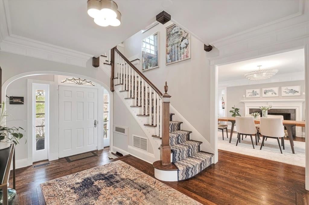 In Contract - 55 Deepwood Drive