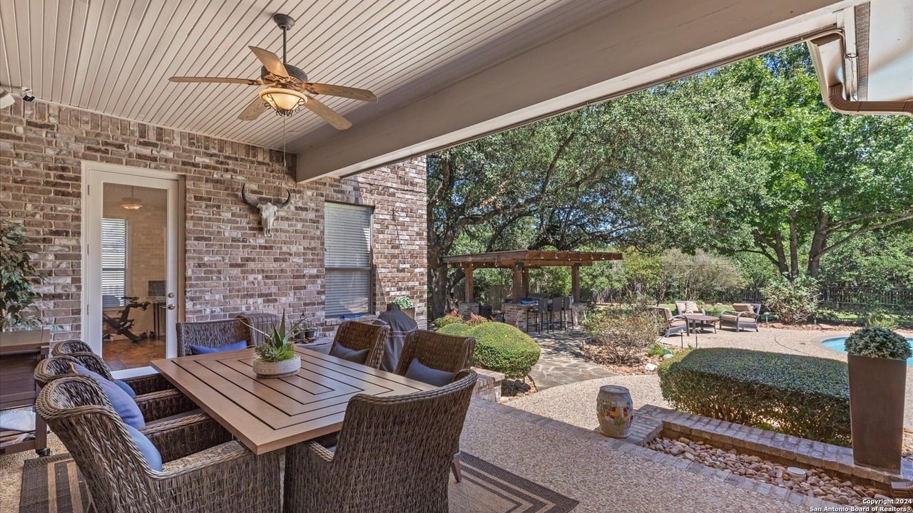 218 Post Oak Wy