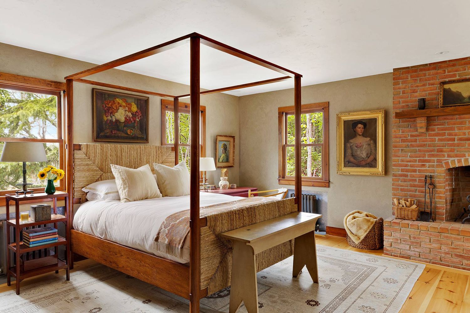 A Modern Craftsman Masterpiece in Sag Harbor's Exclusive North Haven Point