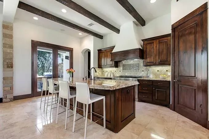 4711 Laguna