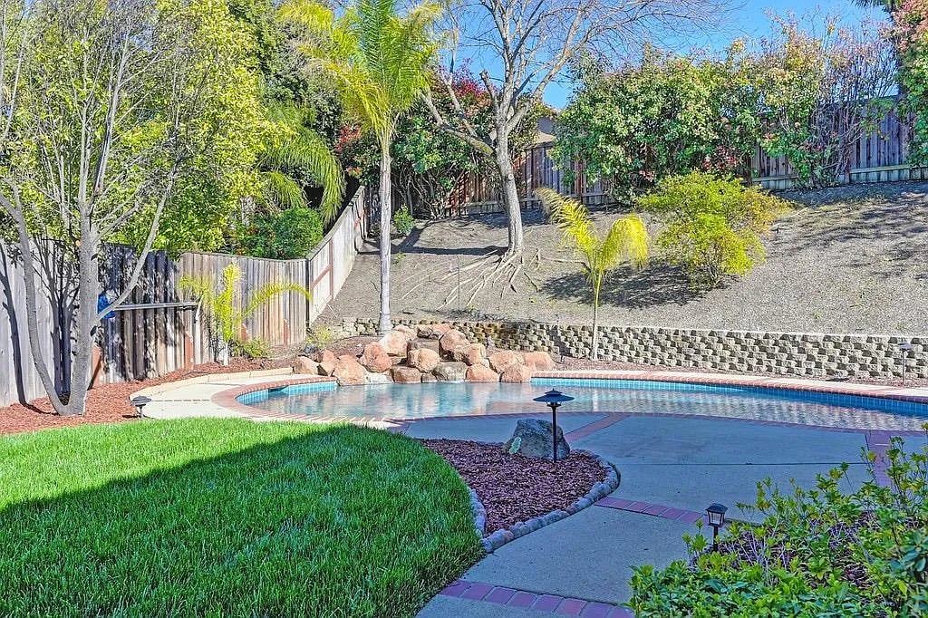 4622 Nassau Ct
