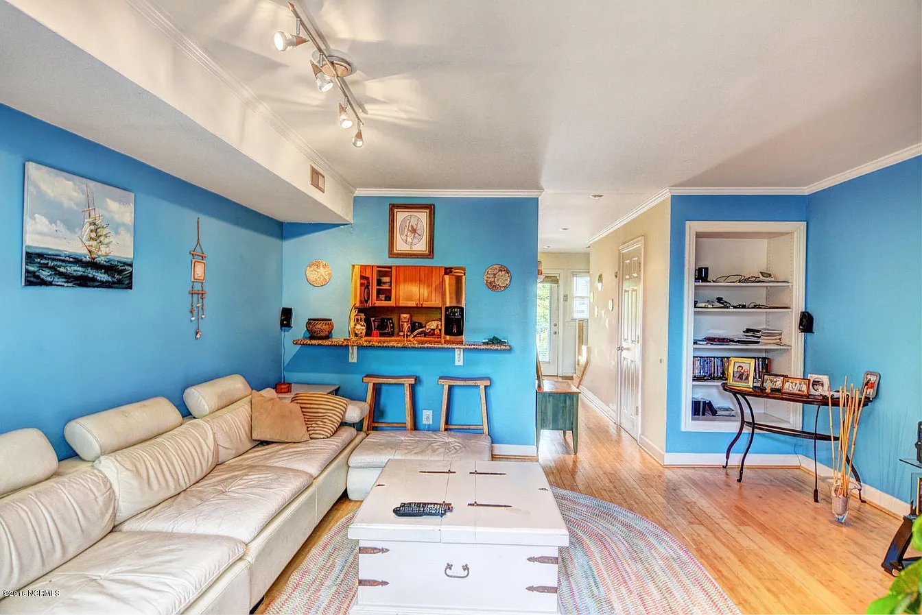 2029 Eastwood Rd, Apt 152
