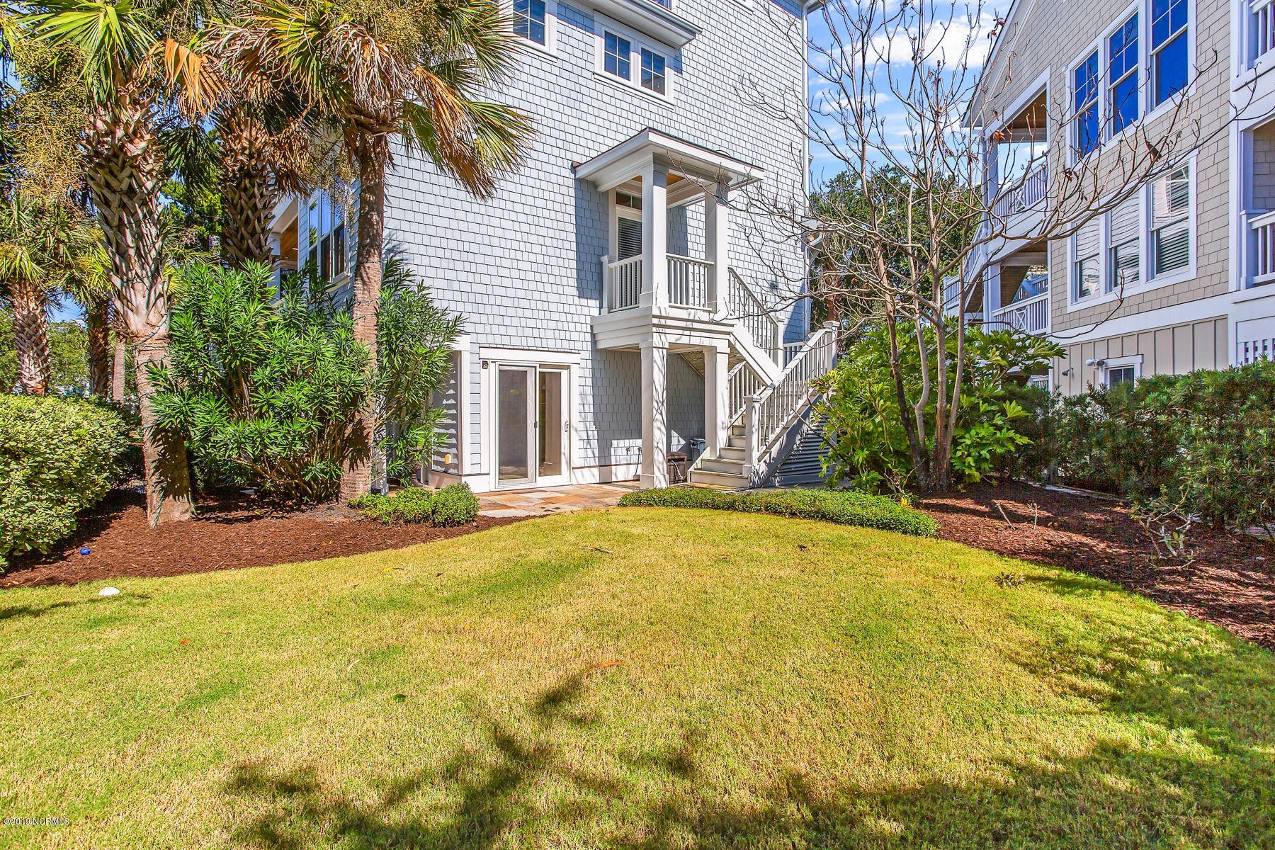 103 Island Dr
