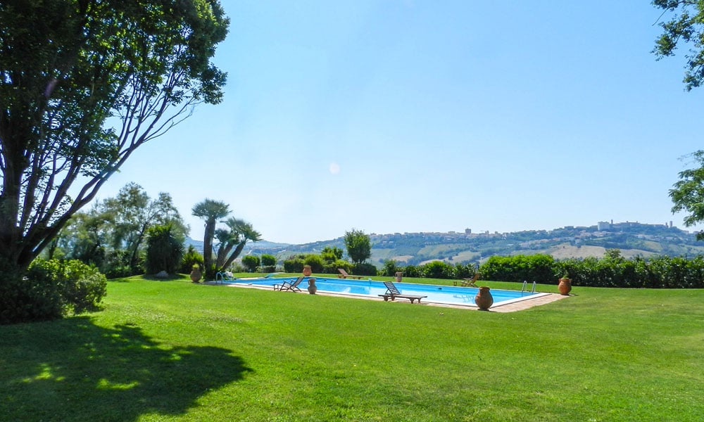 Authentic Villa with Panoramic Terrace and Pool 