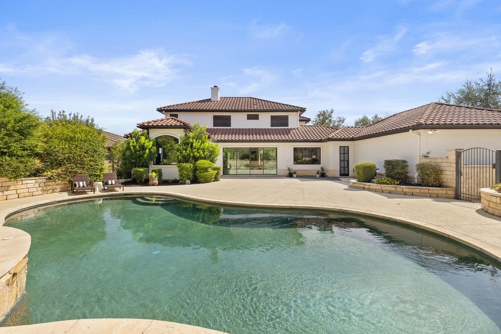 34 Autumn Oaks