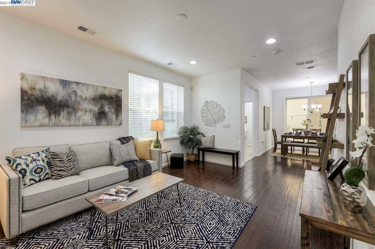 3025 Vittoria Loop