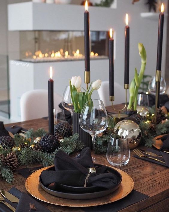 Table Setting Ideas for the Holidays!!