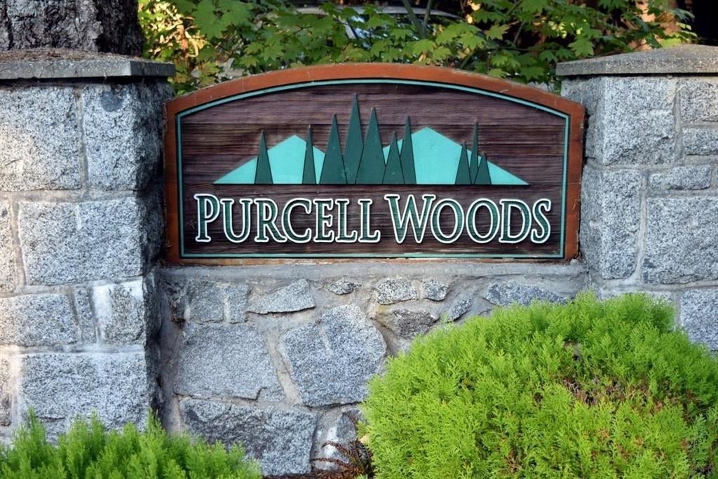 1884 Purcell Wy