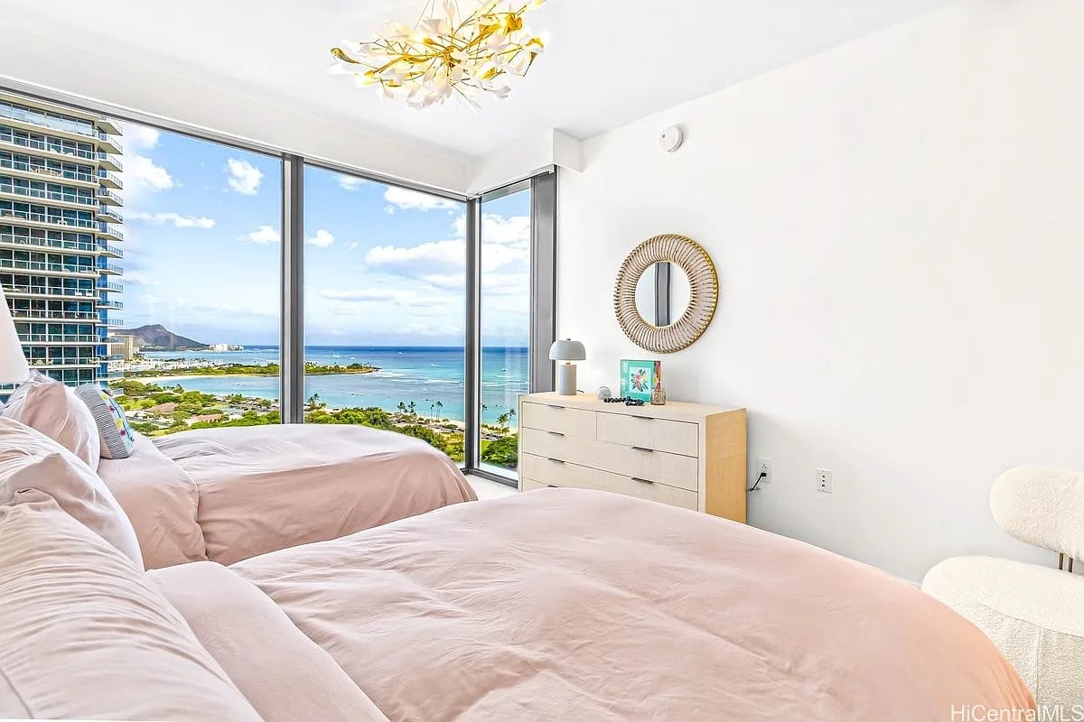 1100 Ala Moana Blvd, #2200