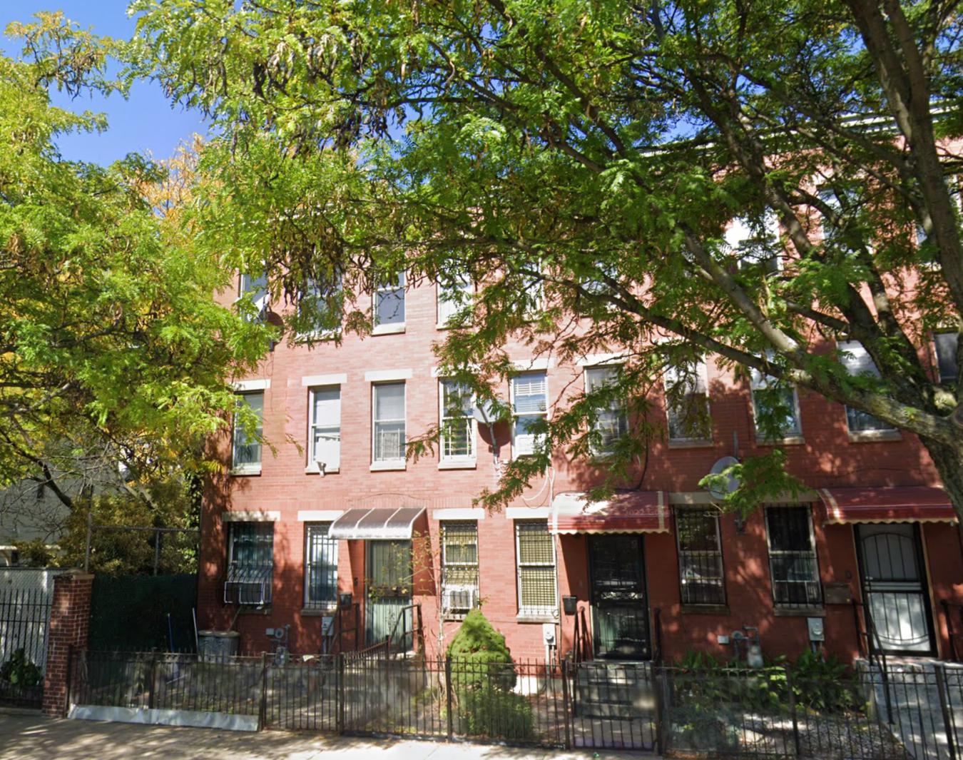 227 Hart St