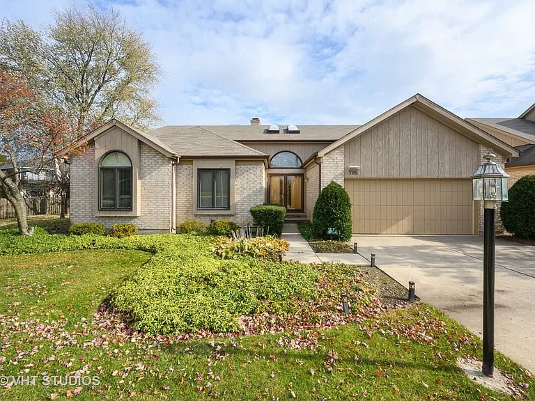 705 Laburnum DR