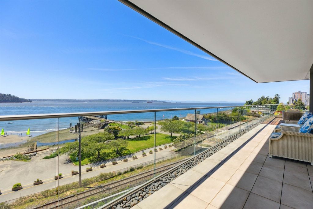 1355 Bellevue Ave, #505