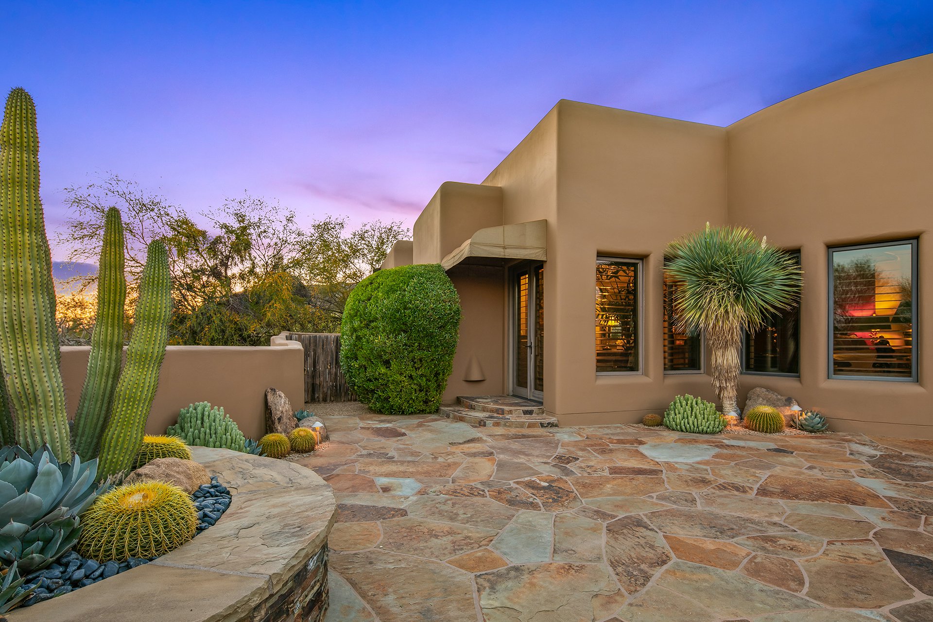 7311 E ARROYO HONDO Road