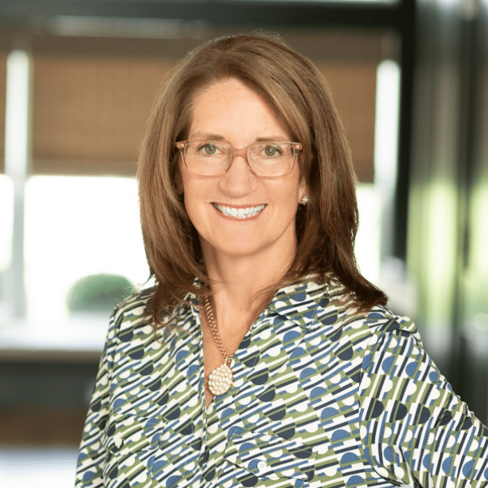 Dana Weinstein Madison, CT Real Estate Agent Headshot