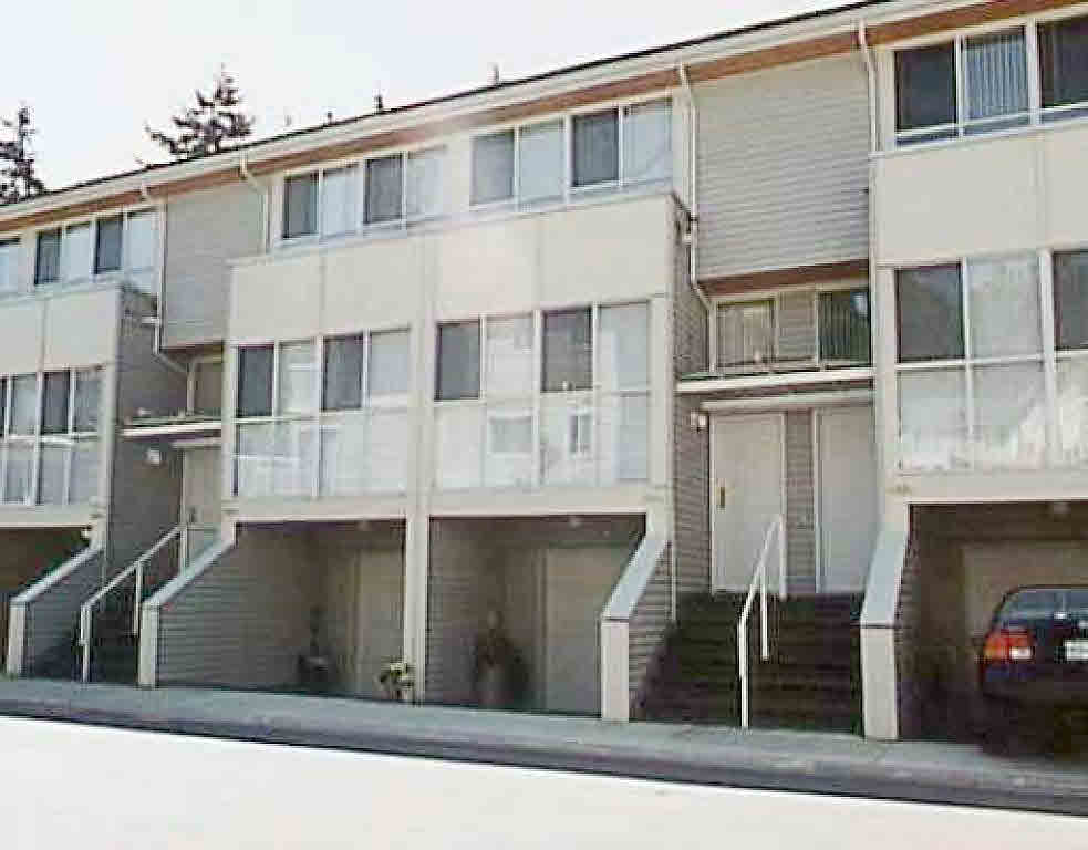 3330 Cobblestone Ave