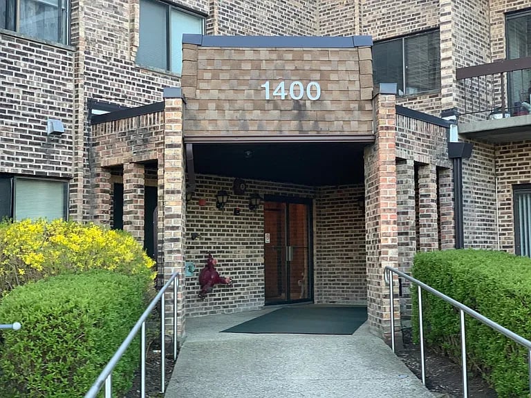 1400 N Elmhurst RD 308