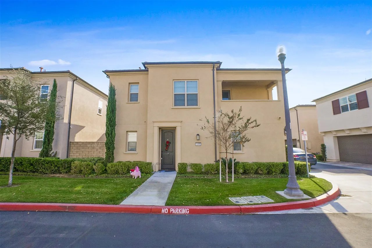 21872 Moveo Dr