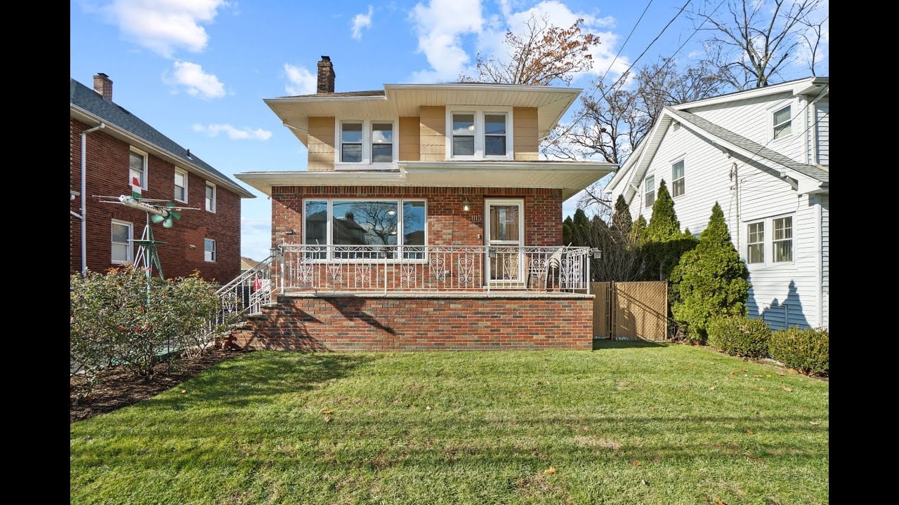 Meticulously maintained 3-BR residence spanning +/- 2280 sq ft in the heart of Fort Lee!