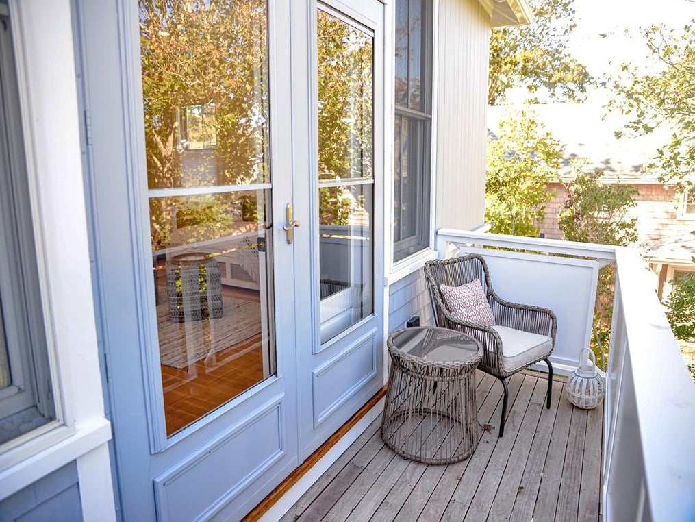 12 Pocasset Ave