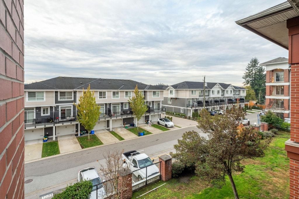 19774 56 Ave, #308